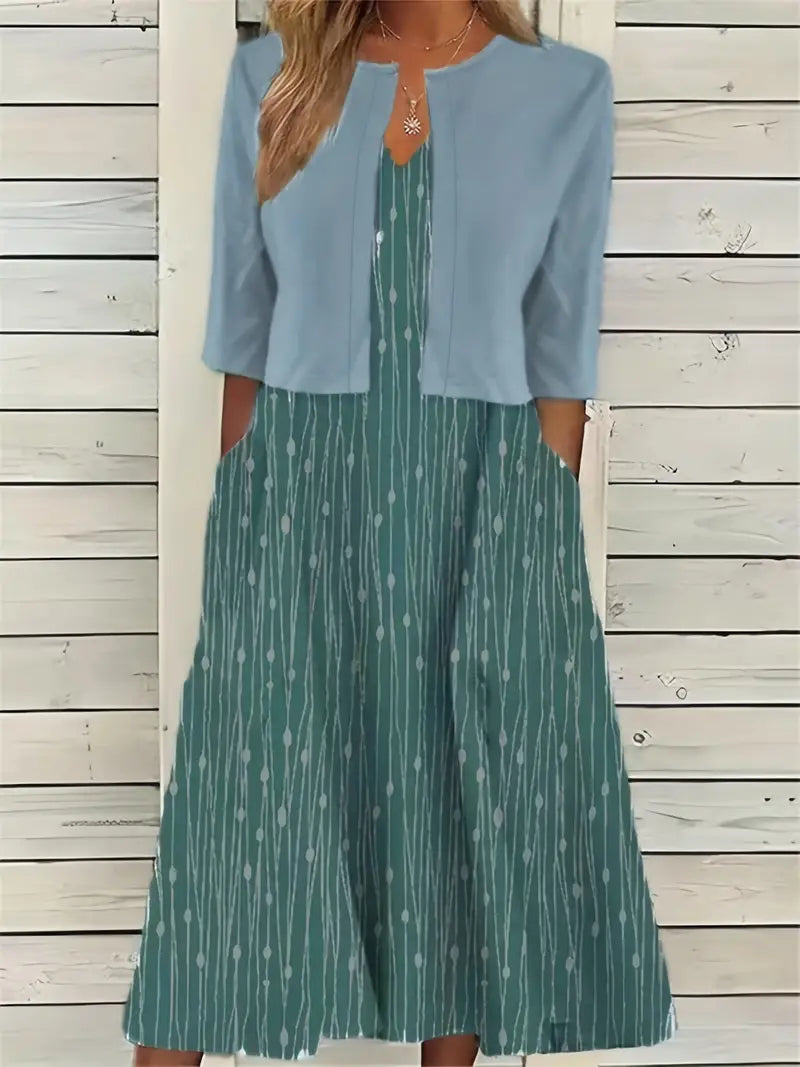 Ensemble Chic de Robe Fleurie à Deux Pièces avec Haut Court Uni et Col Ronde