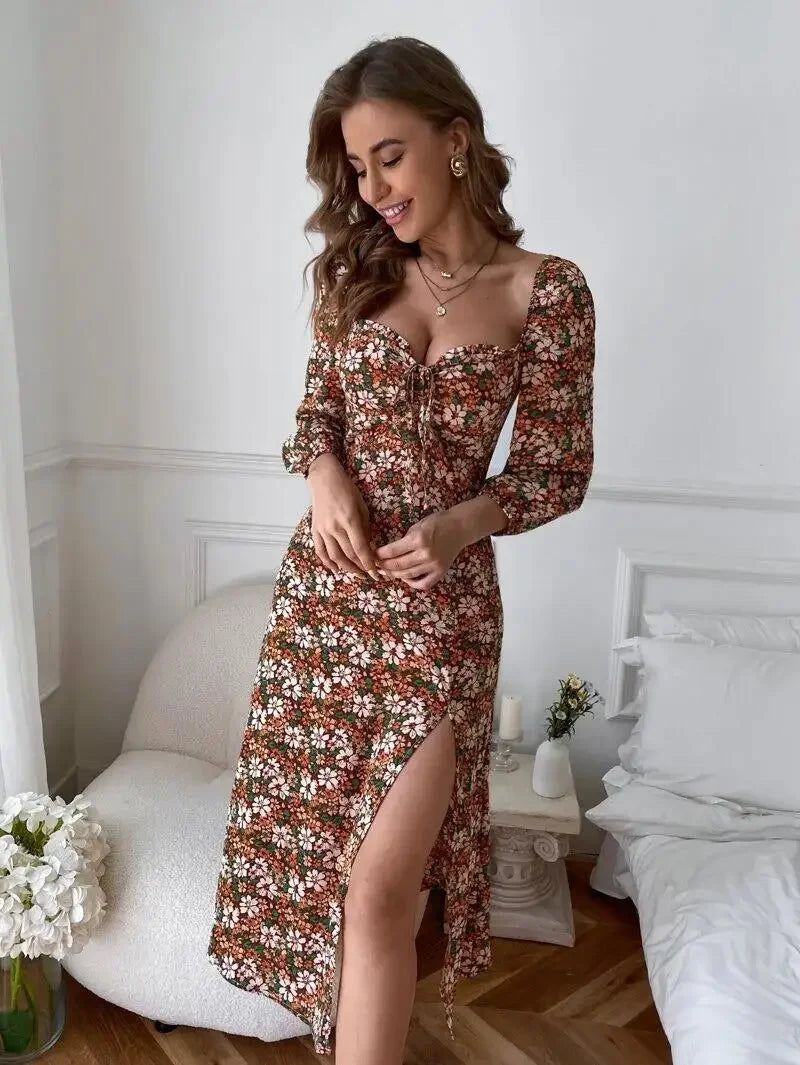 Robe Fleurie avec Détail en Cœur