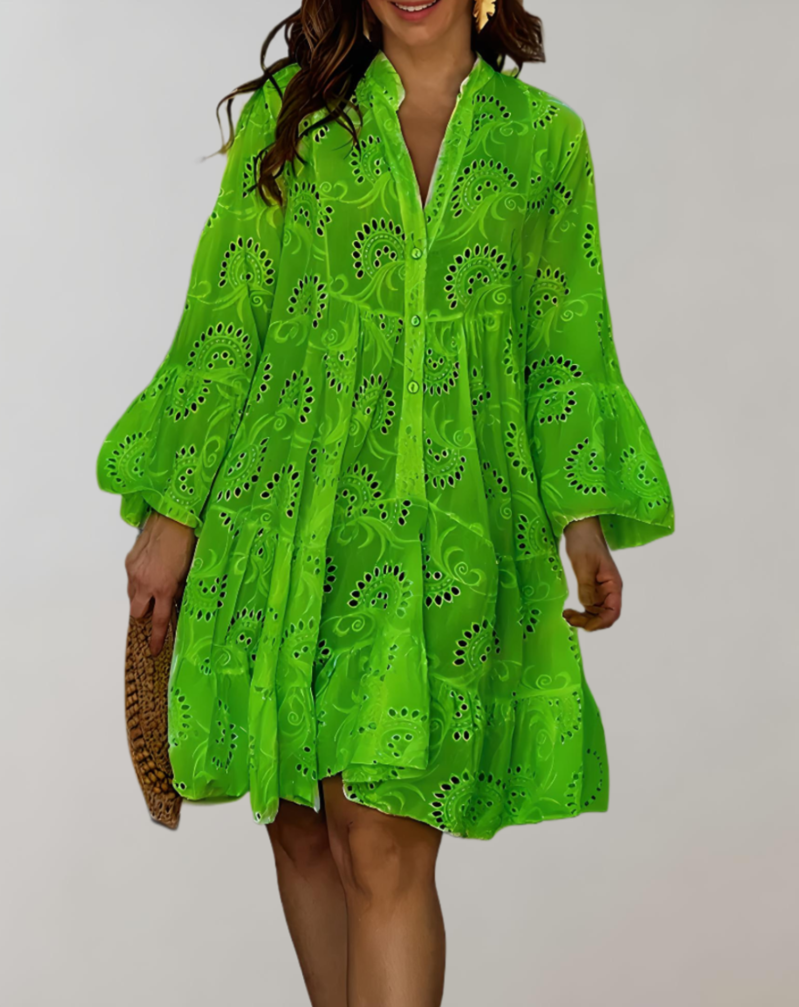 Robe Élégante à Col V Brodée avec Manches Évasées pour un Confort Idéal