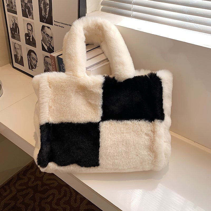 Élégant Sac à Main en Peluche Dante | Accessoire d'Hiver Chic pour Femmes