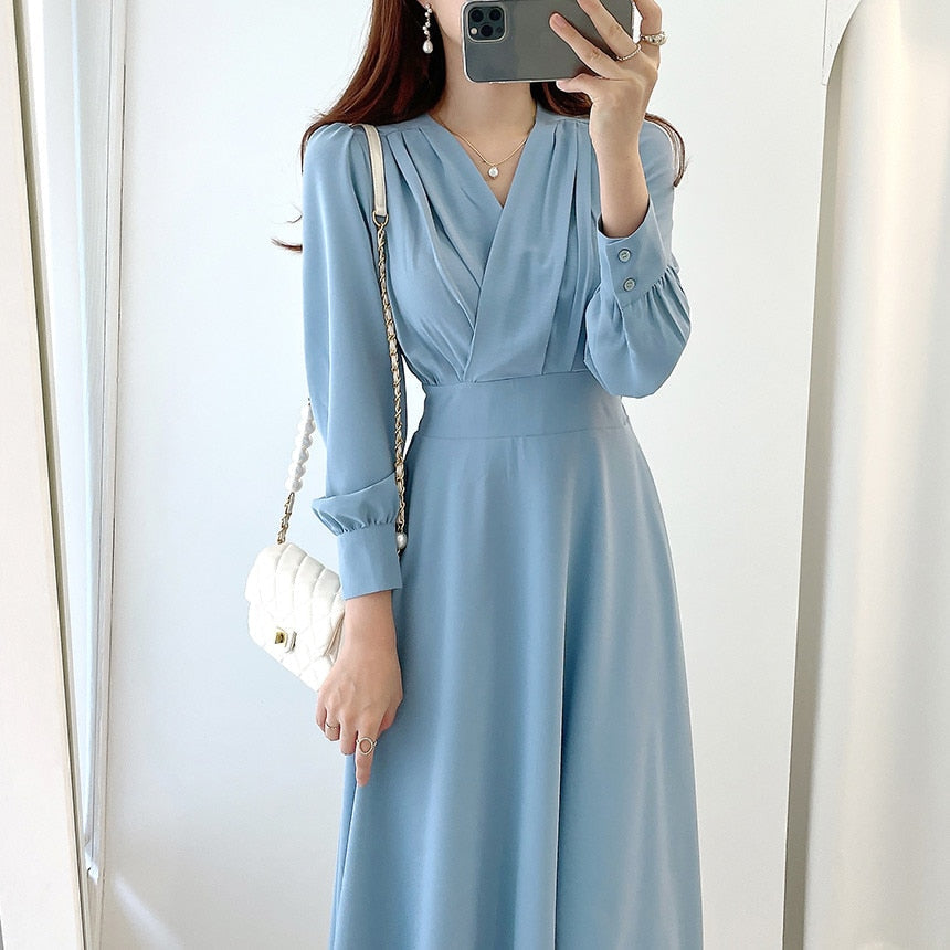 Robe Évasée Élégante avec Décolleté en V et Manches Volantes