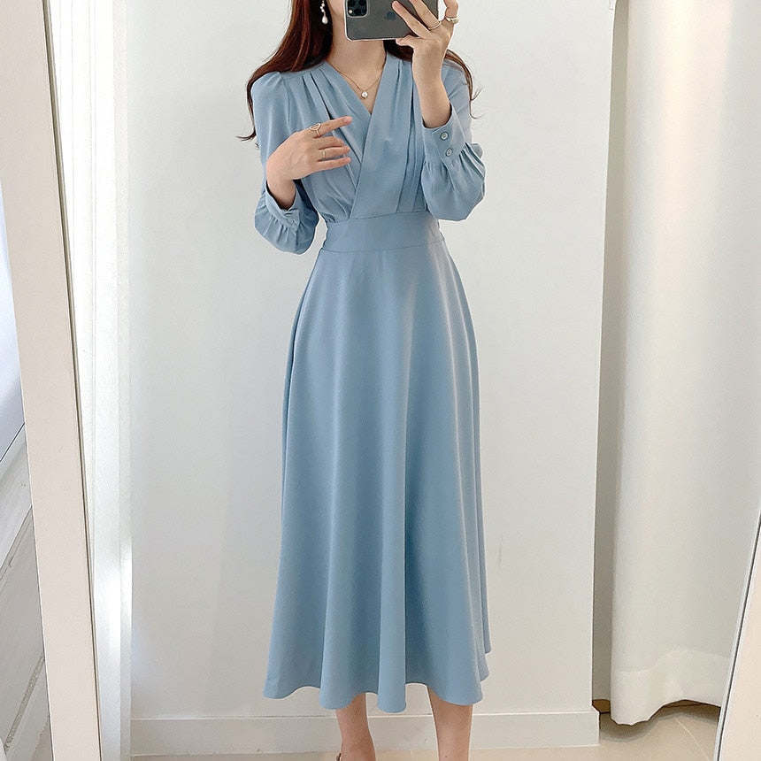 Robe Évasée Élégante avec Décolleté en V et Manches Volantes